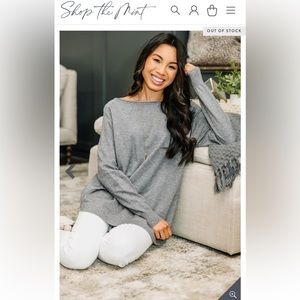 The Mint Julep Women's Large Gray Sweater Tunic